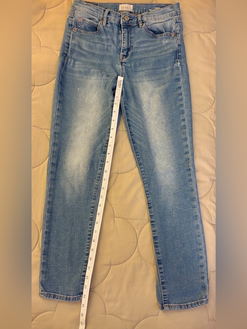 Classic Women's Light Blue Denim Skinny Jeans